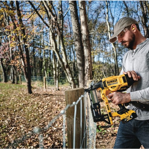 DeWalt DCFS950P2 Kerítés szegező